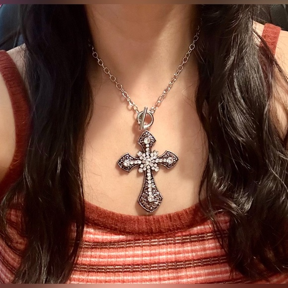 Large Silver Cross Pendant Charm Necklace Love Necklace Chunky Crystals - Picture 1 of 12